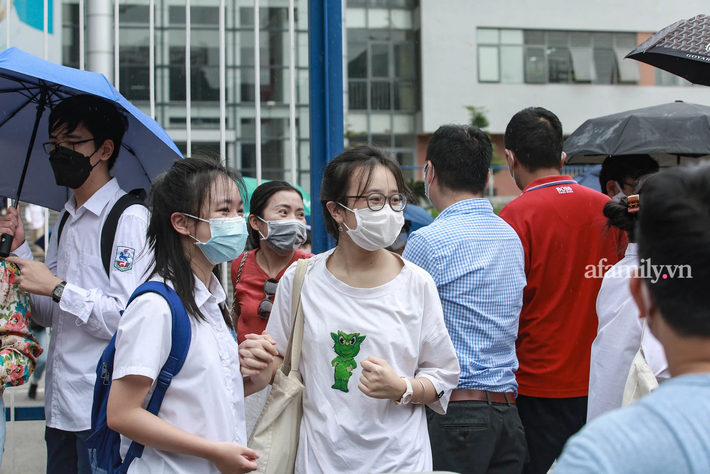 Điểm chuẩn xét tuyển đại học 2021: 41 trường công bố DANH SÁCH TRÚNG TUYỂN, một đại học Y 