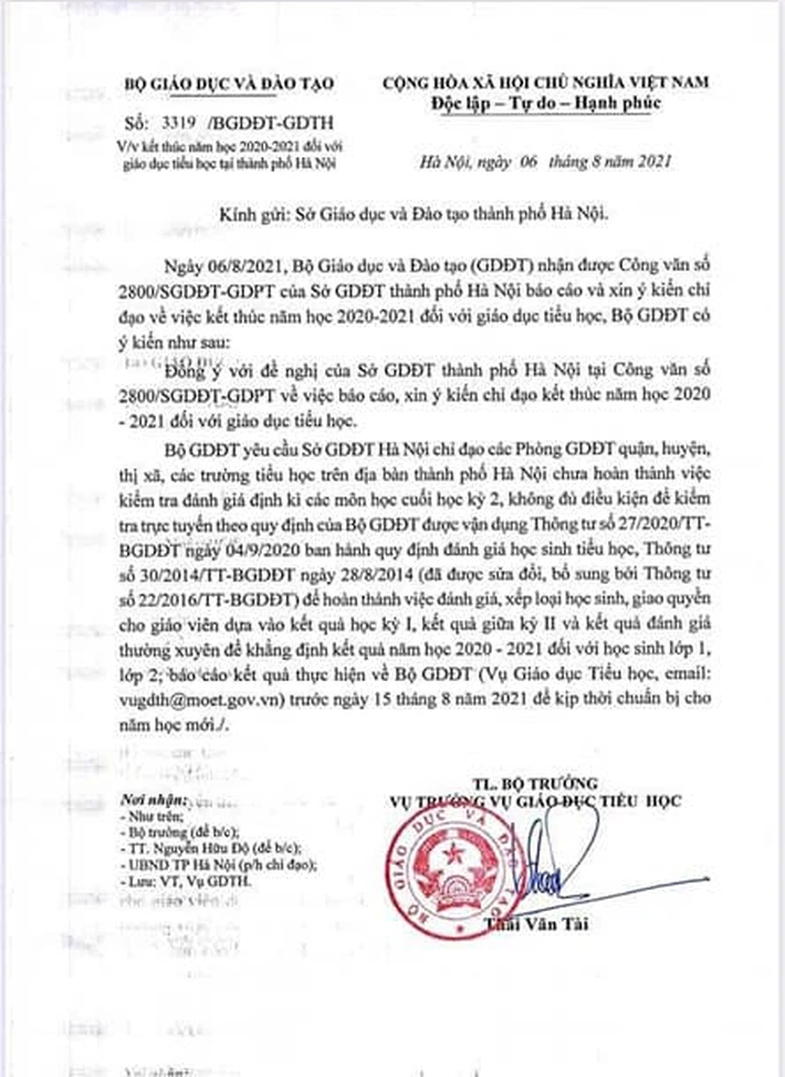 MỚI: Học sinh 2 lớp sau tại Hà Nội được bỏ bài kiểm tra cuối năm vì dịch Covid-19 - Ảnh 1.