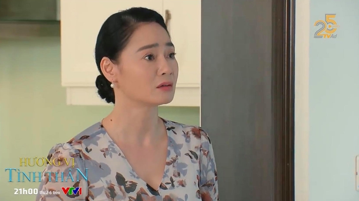 Hương vị tình thân: Bà Xuân tỏ ra ghê tởm đồ ăn của bà Dần, còn dùng từ 