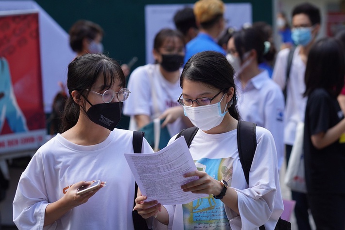 Điểm chuẩn xét tuyển đại học 2021: 55 trường công bố danh sách TRÚNG TUYỂN - Ảnh 1.