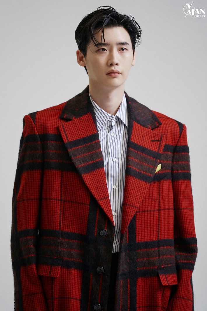 Lee Jong Suk khiến netizen “u mê” với gương mặt hút hồn cùng thân hình chuẩn tỷ lệ vàng - Ảnh 6.