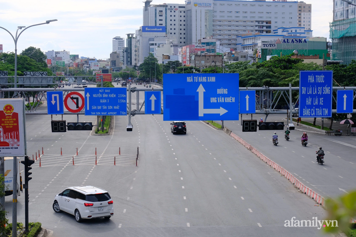 TPHCM thành lập Ban chỉ đạo xây dựng kế hoạch phòng, chống COVID-19 và phục hồi kinh tế  - Ảnh 1.