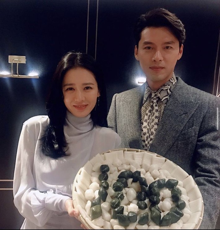 Hyun Bin lại bị khui loạt bằng chứng nói lời bất nhất: Lên báo thì tuyên bố thích sống độc thân nhưng hint hẹn hò thì 