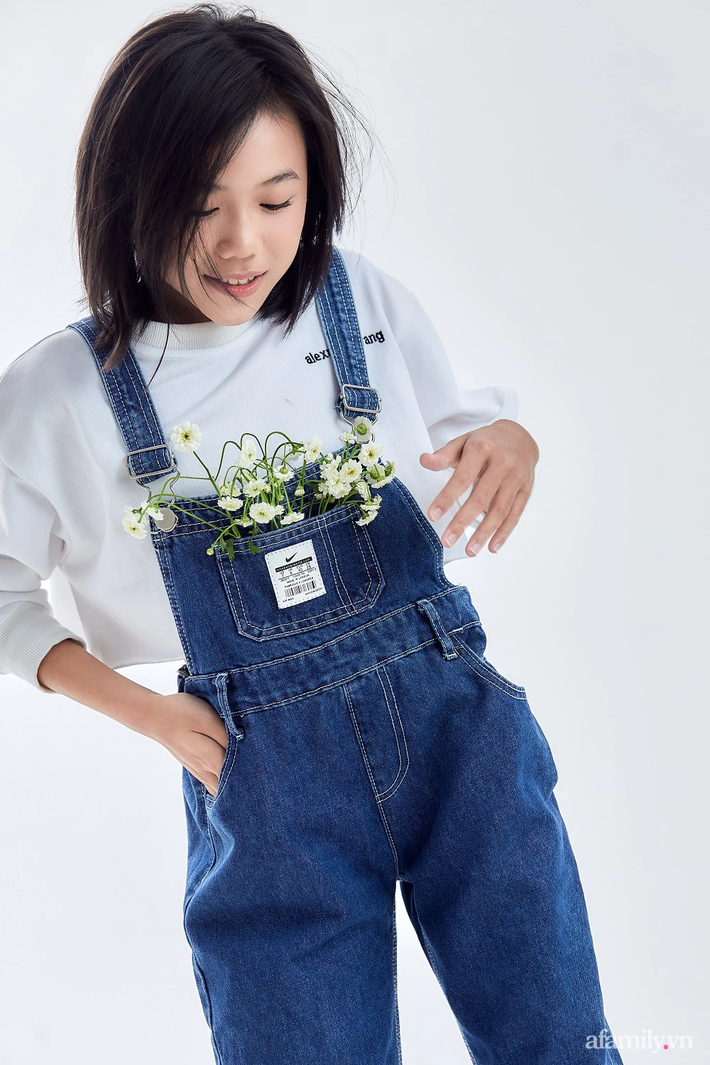 Mẫu nhí Khánh An sau 2 năm “gây bão” MXH với những đường catwalk “thần sầu”, đã cao 1m40, cuộc sống có nhiều thay đổi sau khi vào nghề mẫu - Ảnh 4.