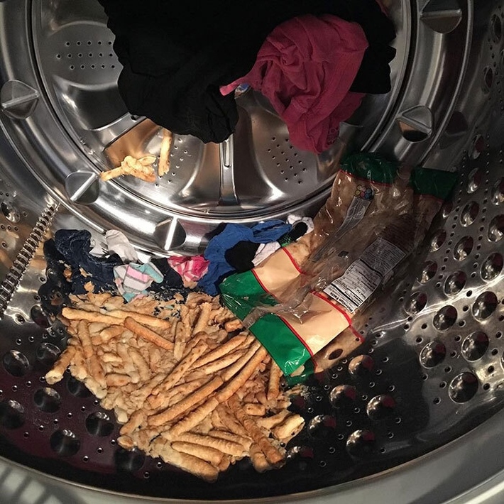 Hoang mang trước những sự cố không ngờ khi giặt đồ bằng máy - Ảnh 4.