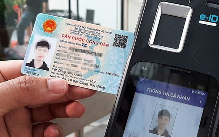 People were able to withdraw money with their own Citizen ID card with chip - Photo 1.