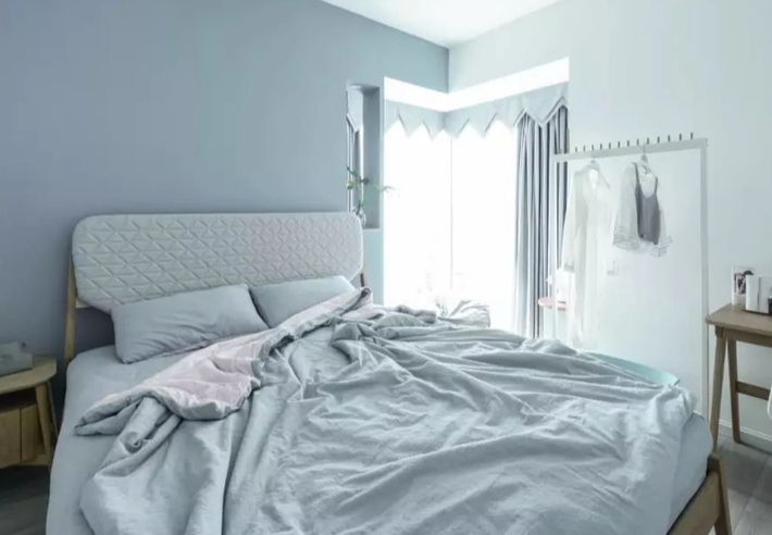 Cô gái sống vui vẻ trong căn hộ 90m2 nhờ vẻ đẹp đơn giản và tươi mới trong cách kết hợp màu sắc - Ảnh 10.