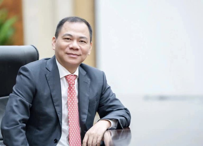Tiết lộ sở thích khó bỏ của tỷ phú Phạm Nhật Vượng và Đặng Lê Nguyên Vũ: Đi đôi giày 75.000 đồng nhưng ‘vua cà phê’ sẵn sàng chi 5 tỷ USD để đầu tư vào đây - Ảnh 1. Tiết lộ sở thích khó bỏ của tỷ phú Phạm Nhật Vượng và Đặng Lê Nguyên Vũ: Đi đôi giày 75.000 đồng nhưng ‘vua cà phê’ sẵn sàng chi 5 tỷ USD để đầu tư vào đây - Ảnh 1.