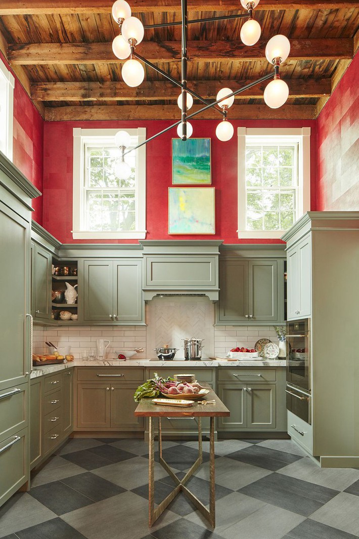 Vẻ đẹp khiến chẳng thể rời mắt của những phòng bếp với thiết kế trần cao gấp đôi - Ảnh 4.