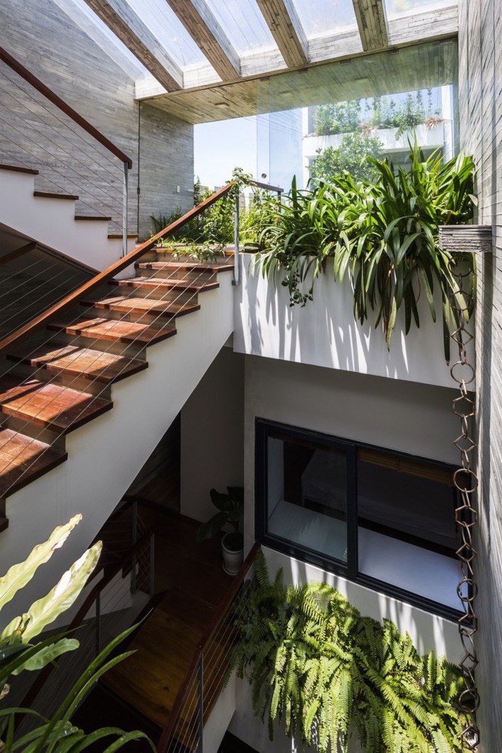 Ngôi nhà sâu 35m với khu vườn trên sân thượng đẹp muốn hờn ở Đà Nẵng - Ảnh 7.
