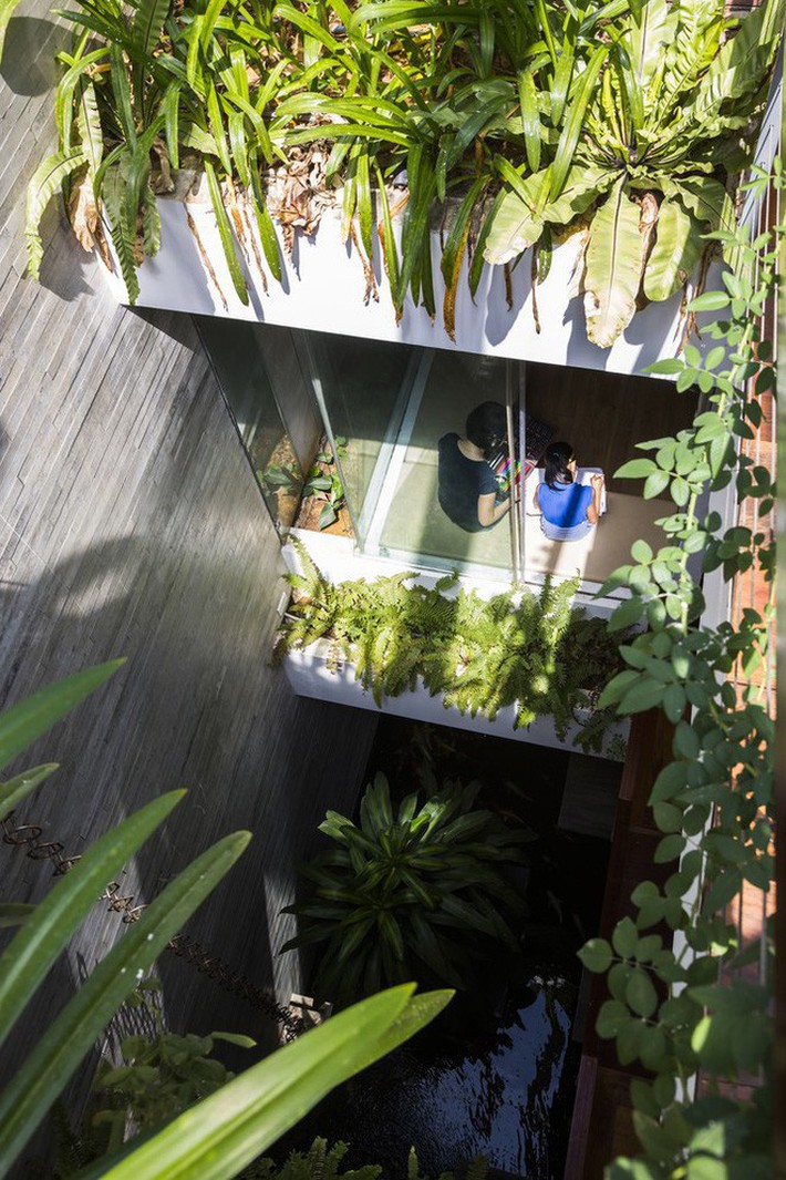 Ngôi nhà sâu 35m với khu vườn trên sân thượng đẹp muốn hờn ở Đà Nẵng - Ảnh 12.