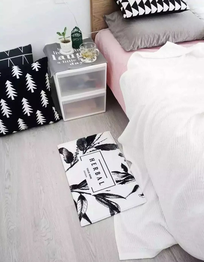 Ngôi nhà ống 50m² vừa tối vừa lạc hậu lột xác đẹp cá tính và hiện đại với màu đen trắng sau cải tạo - Ảnh 19. Ngôi nhà ống 50m² vừa tối vừa lạc hậu lột xác đẹp cá tính và hiện đại với màu đen trắng sau cải tạo - Ảnh 19.