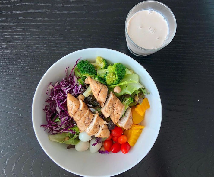 Chẳng cần nhịn đói, bông hồng lai Kimmy Kimberley vẫn có 3 bí quyết giảm tới 20kg dễ dàng - Ảnh 10.