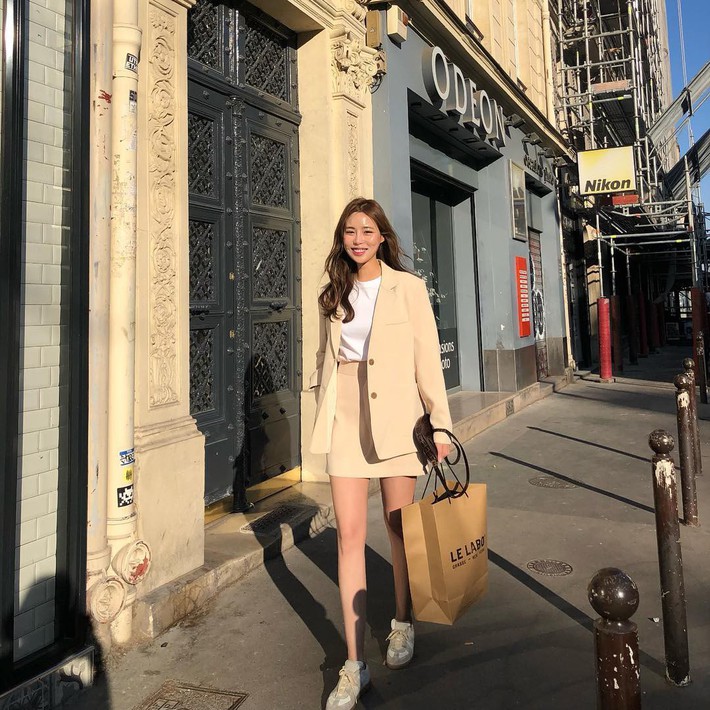 15 gợi ý đến từ street style Châu Á sẽ giúp bạn mặc đẹp suốt cả tuần này - Ảnh 11.