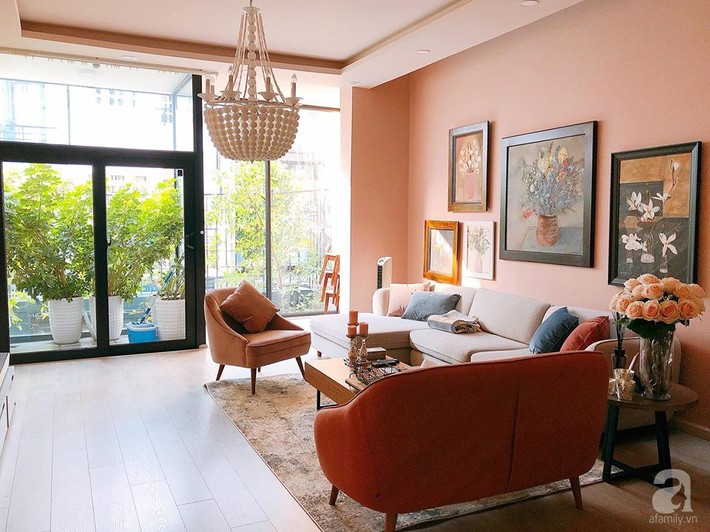 Ngôi nhà phố đẹp dịu dàng với điểm nhấn từ màu hồng pastel của em gái ca sĩ Quang Vinh - Ảnh 4.