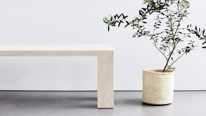 amee-allsop-furniture-design-shelving-tablesdezeenhero-852x479-1555123970118960148202.jpg