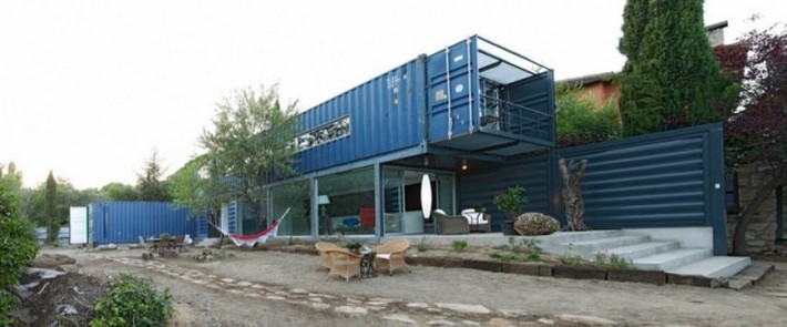 Độc đáo với thiết kế ngôi nhà 128m² nằm gọn lọn trong 4 chiếc container bỏ hoang - Ảnh 4.