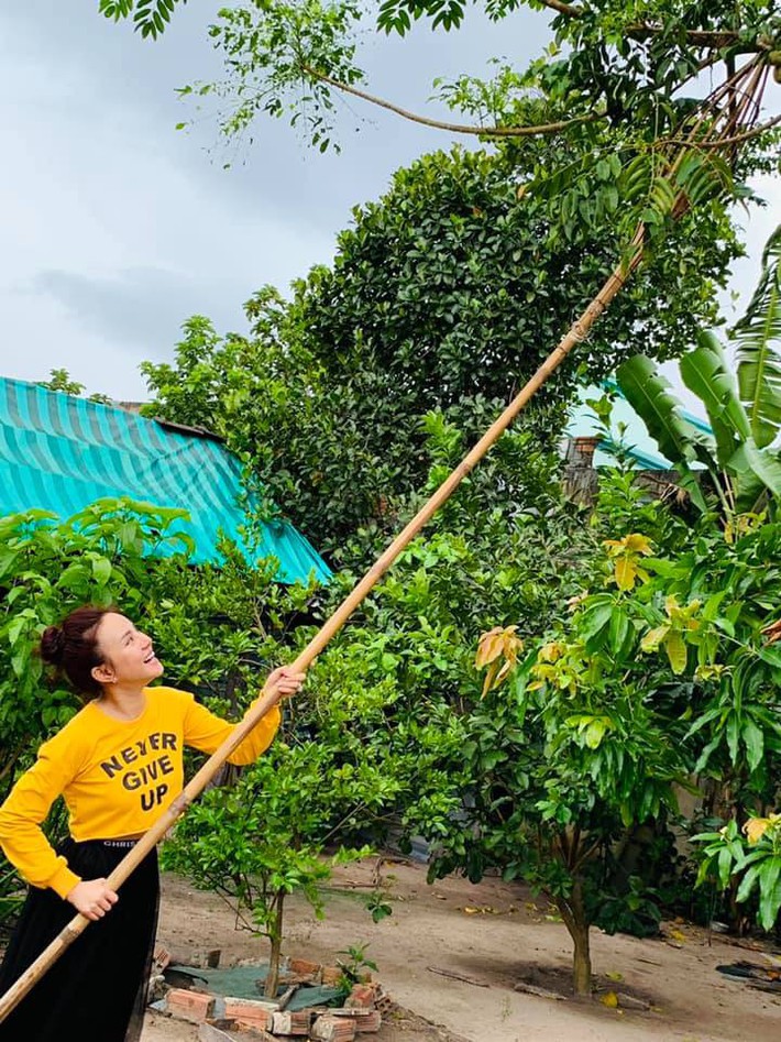 Ngất ngây trước vẻ đẹp biệt thự ngập tràn thiên nhiên của nữ ca sĩ Vy Oanh - Ảnh 7. Ngất ngây trước vẻ đẹp biệt thự ngập tràn thiên nhiên của nữ ca sĩ Vy Oanh - Ảnh 7.