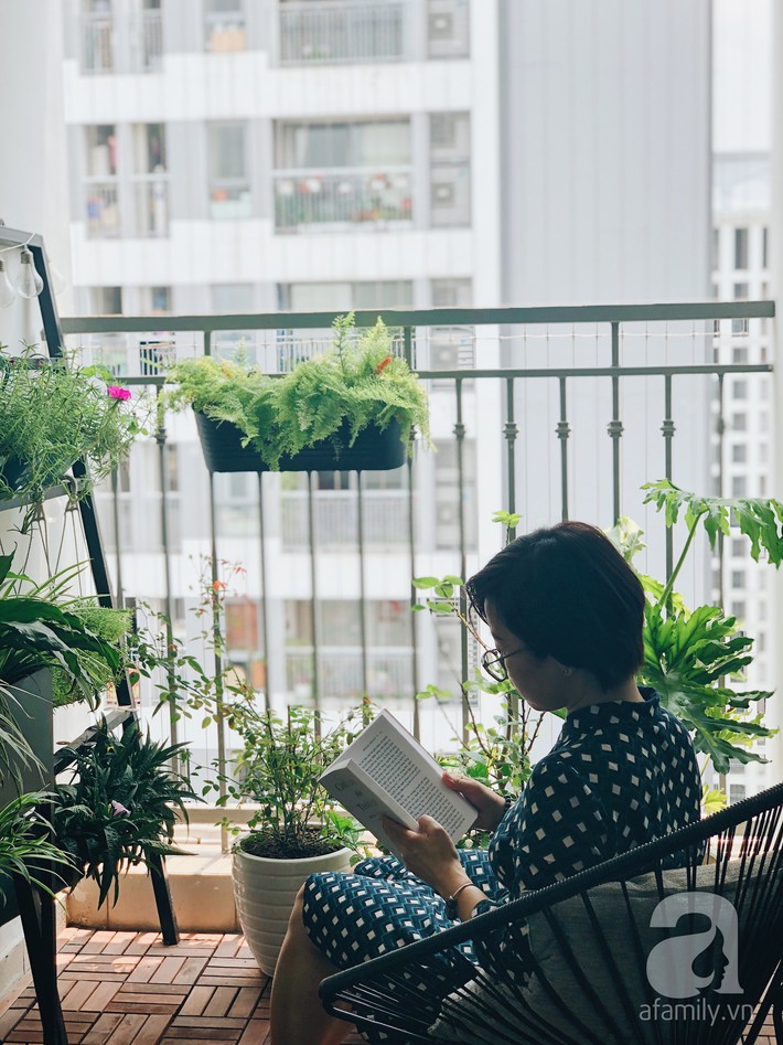 Ngắm căn hộ 72m² của cặp vợ chồng Hà Nội đam mê triết lý giản tiện từ "Nữ hoàng dọn dẹp" Marie Kondo - Ảnh 1. Ngắm căn hộ 72m² của cặp vợ chồng Hà Nội đam mê triết lý giản tiện từ "Nữ hoàng dọn dẹp" Marie Kondo - Ảnh 1.