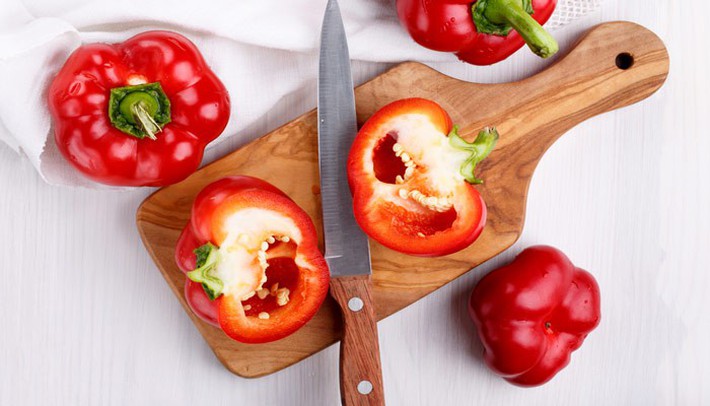 cortar-pimientos-rojos cortar-pimientos-rojos