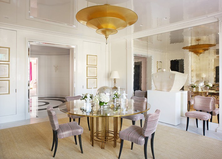 Ngoai-ban-ghe-den-trang-tri-la-mon-do-chang-the-thieu-duoc-trong-phong-an-gia-dinh (1)