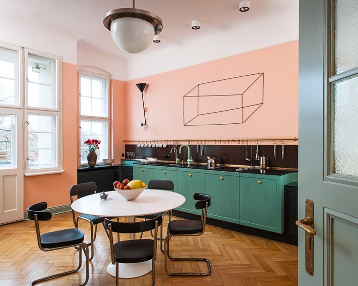 Salmon-pink-kitchen-decor