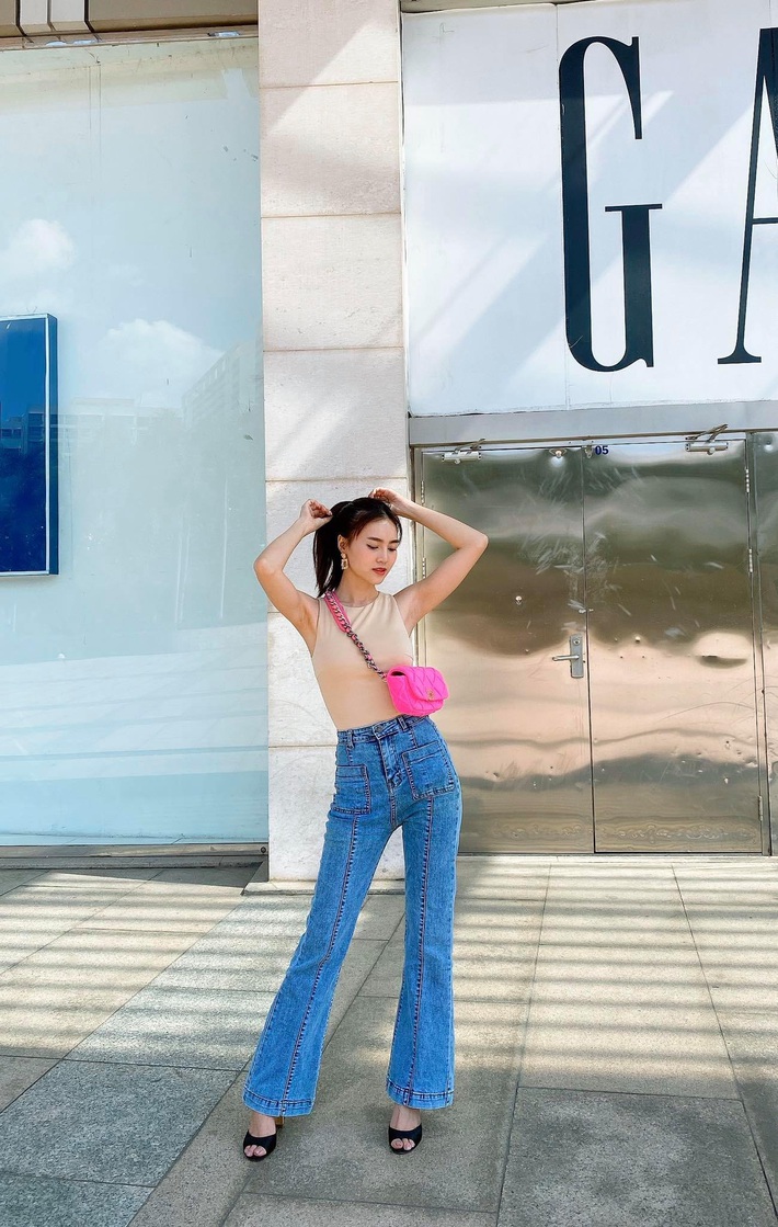 Đầu năm đã đụng túi 79 triệu với “Chanel sống” Jennie vậy mà Lan Ngọc vẫn nổi bật hết sức - Ảnh 1. Đầu năm đã đụng túi 79 triệu với “Chanel sống” Jennie vậy mà Lan Ngọc vẫn nổi bật hết sức - Ảnh 1.
