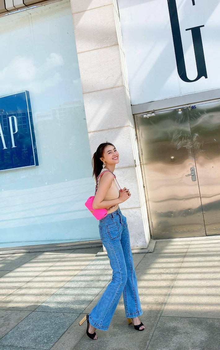 Đầu năm đã đụng túi 79 triệu với “Chanel sống” Jennie vậy mà Lan Ngọc vẫn nổi bật hết sức - Ảnh 2. Đầu năm đã đụng túi 79 triệu với “Chanel sống” Jennie vậy mà Lan Ngọc vẫn nổi bật hết sức - Ảnh 2.