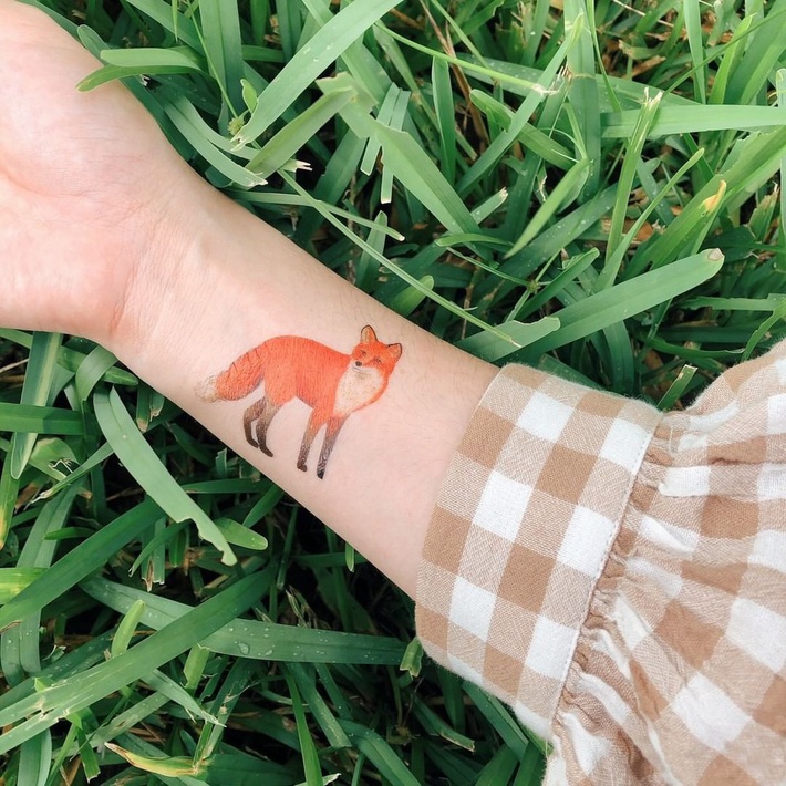 Mê hình xăm mà vẫn hơi rén? Loạt xăm dán “yêu từ cái nhìn đầu tiên” sẽ khiến bạn muốn tức tốc đi tậu ngay một bộ - Ảnh 8. Mê hình xăm mà vẫn hơi rén? Loạt xăm dán “yêu từ cái nhìn đầu tiên” sẽ khiến bạn muốn tức tốc đi tậu ngay một bộ - Ảnh 8.