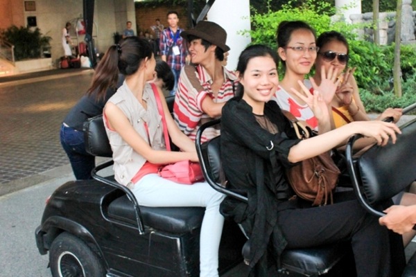 Các thí sinh ở khách sạn xa hoa tại Hà Nội
