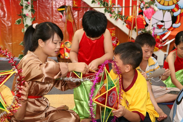 Hà Nội: Quà tặng miễn phí cho bé từ Kinder Park