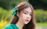 Thấy bạn gái cũ của chồng sắp cưới khóc lóc ôm chặt chân anh ấy, tôi bực quá nhường luôn chồng nhưng cô ấy vội lắc đầu