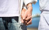 Có nên trao đời con gái cho người em yêu?