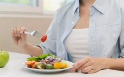 Tỉnh táo lên: Ăn uống lành mạnh mà vẫn tăng cân thì chỉ có thể là do 6 cái "bẫy" từ những thực phẩm "vàng" trong làng ăn kiêng