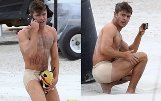 Zac Efron nhem nhuốc mặc... quần lót trên phim trường