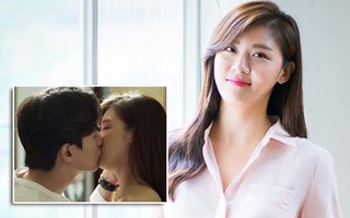 Ha Ji Won giải thích khi bị chê "đơ như tượng" khi hôn