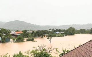 Trường Đại học hỗ trợ sinh viên vùng lũ 10 triệu/người