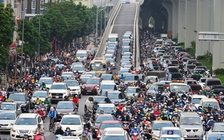 Người dân Hà Nội băn khoăn trước thông tin xây dựng đường Vành đai 2 nối Ngã Tư Sở đến Cầu Giấy