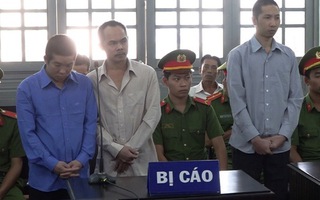 Trộm 13 con gà đá, 5 bị cáo "chia nhau" 36 tháng tù