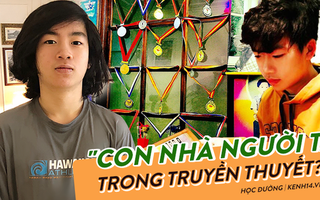 Nam sinh Hà Nội nói 8 thứ tiếng, thông thạo 5 ngôn ngữ, nhận học bổng 5 trường, được tiến sĩ Mỹ nhận xét "uyên bác như bác học"