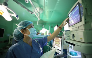 Ngày 27/2, nghe chuyện nghề của những người hùng thầm lặng "gác cổng" sinh tồn cho người bệnh