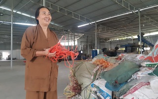 Bắc Giang: Cảm động tấm lòng của nữ đại gia nhà quê ủng hộ 50 tấn gạo cho những nơi phòng dịch