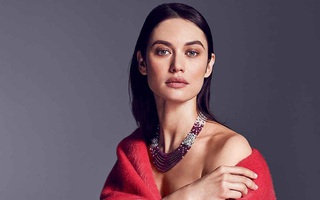 Nàng "Bond girl" gợi cảm người Pháp tự công khai đang dương tính với Covid-19