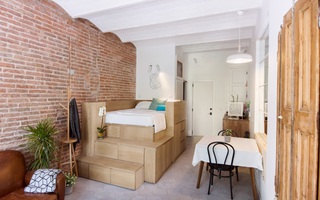 "Đồ nội thất thông minh" tạo ra không gian lưu trữ độc đáo trong căn hộ rộng 25m²