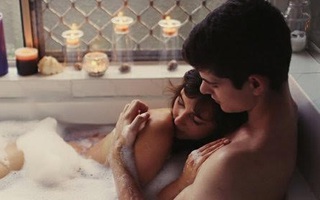 Học chiêu quyến rũ đàn ông để khiến chồng mình mê say, tưởng không dễ mà dễ không tưởng chị em nhé!