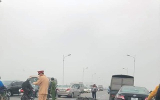 Hà Nội: Người đàn ông tử vong giữa cầu Vĩnh Tuy nghi gặp tai nạn