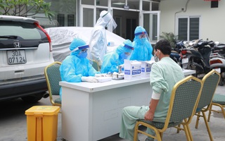 Bên trong bệnh viện Thận Hà Nội bị cách ly do có bệnh nhân 254