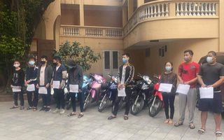 Hà Nội: Khởi tố vụ án, tạm giữ 15 nam nữ thanh niên đua xe náo loạn quanh hồ Hoàn Kiếm