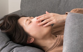 Người phụ nữ 36 tuổi chết do nhồi máu não: Bác sĩ cảnh báo 3 bất thường báo hiệu bệnh mà nhiều người nghĩ chỉ là bệnh vặt thông thường