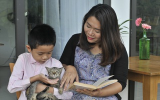 Vượt qua cú sốc con tự kỷ, nữ giám đốc ở Hà Nội đóng 4 cơ sở dạy tiếng Anh, đổi mọi công sức và tiền bạc lấy... 3 giây con nhìn vào mắt mình